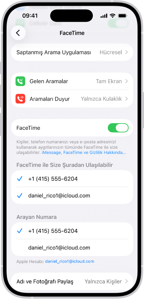 Saptanmış Arama Uygulaması seçeneğini, FaceTime’ı açma veya kapatma denetimini ve FaceTime için kullanılan Apple Hesabı’nı gösteren FaceTime Ayarları ekranı.