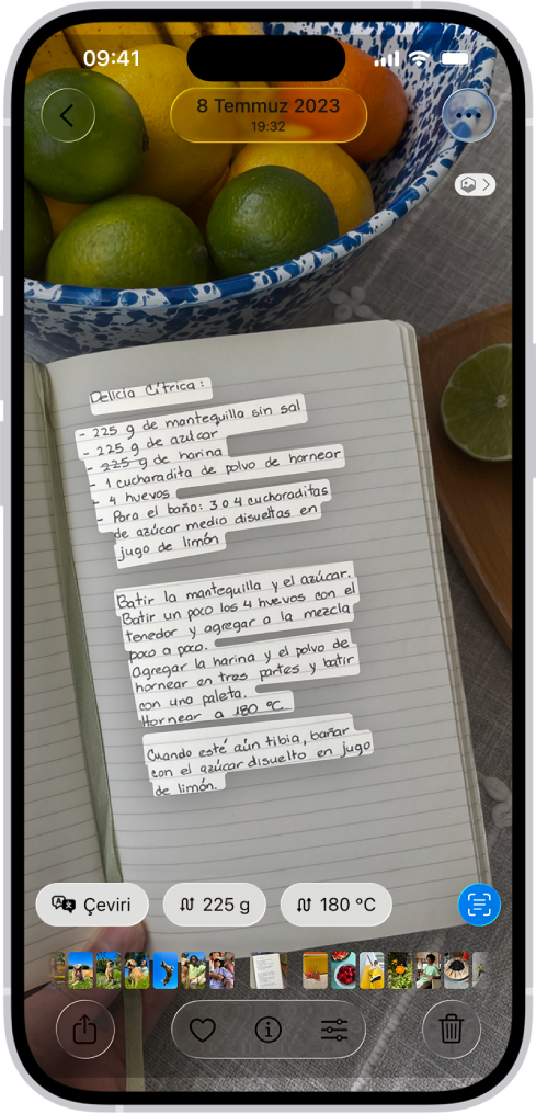 İspanyolca bir tarifin fotoğrafı gösteriliyor. Fotoğrafın içindeki metin vurgulanıyor. Alt tarafta, soldan sağa, Çeviri, gram dönüştürme, Santigrat dönüştürme düğmeleri ve Metin Algıla düğmesi var.