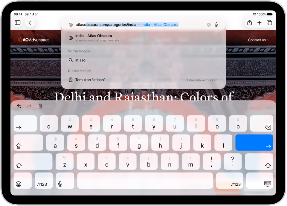 Halaman web dengan “atlas” diketik ke bidang pencarian, dan sisa URL secara otomatis diisi. Di bawah bidang pencarian terdapat saran Google Search.