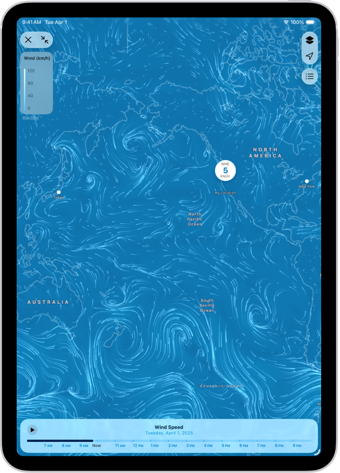 Okeāna vēja karte aizpilda iPad ekrānu. Poga Toggle Full Screen Map un Wind Map Overlay Scale ir augšējā kreisajā stūrī. Augšējā labajā stūrī no augšas uz leju ir redzamas pogas Overlay Menu, Current Location un Favorite Locations. Apakšā ir laika līnija.