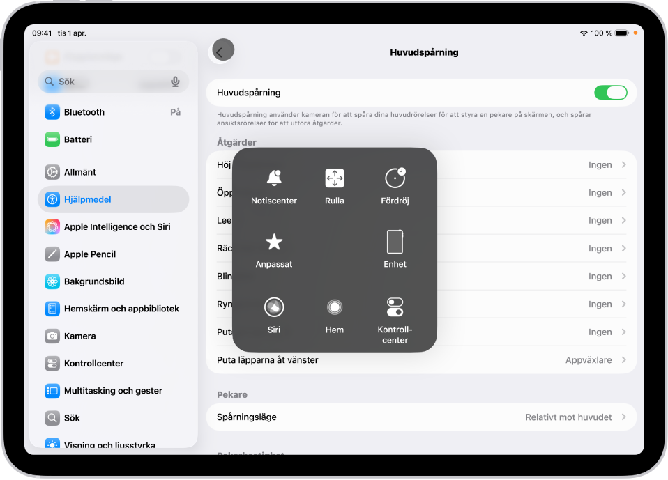 En iPad med huvudspårning påslaget. AssistiveTouch-menyn är synlig och visar reglage för Notiscenter, Rullning, Fördröjning, Enhet, Kontrollcenter, Hem, Siri och Anpassat.