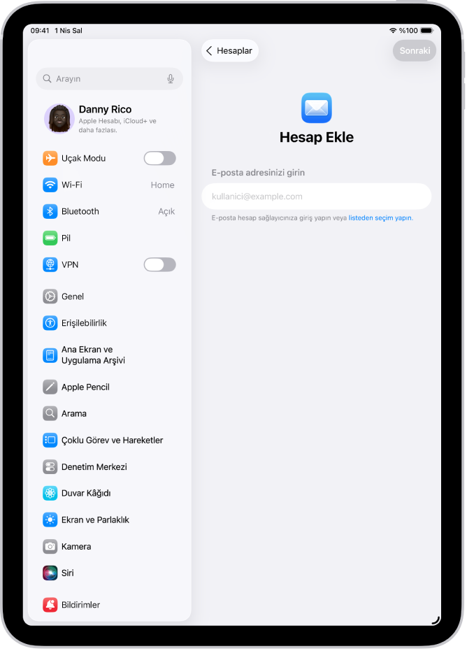 E-posta adresinizi girme alanının gösterildiği Hesap Ekle ekranı.