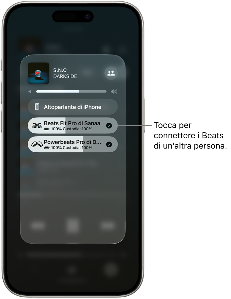 Schermata di AirPlay che mostra due paia di Beats connessi allo stesso iPhone mentre è in riproduzione un brano.