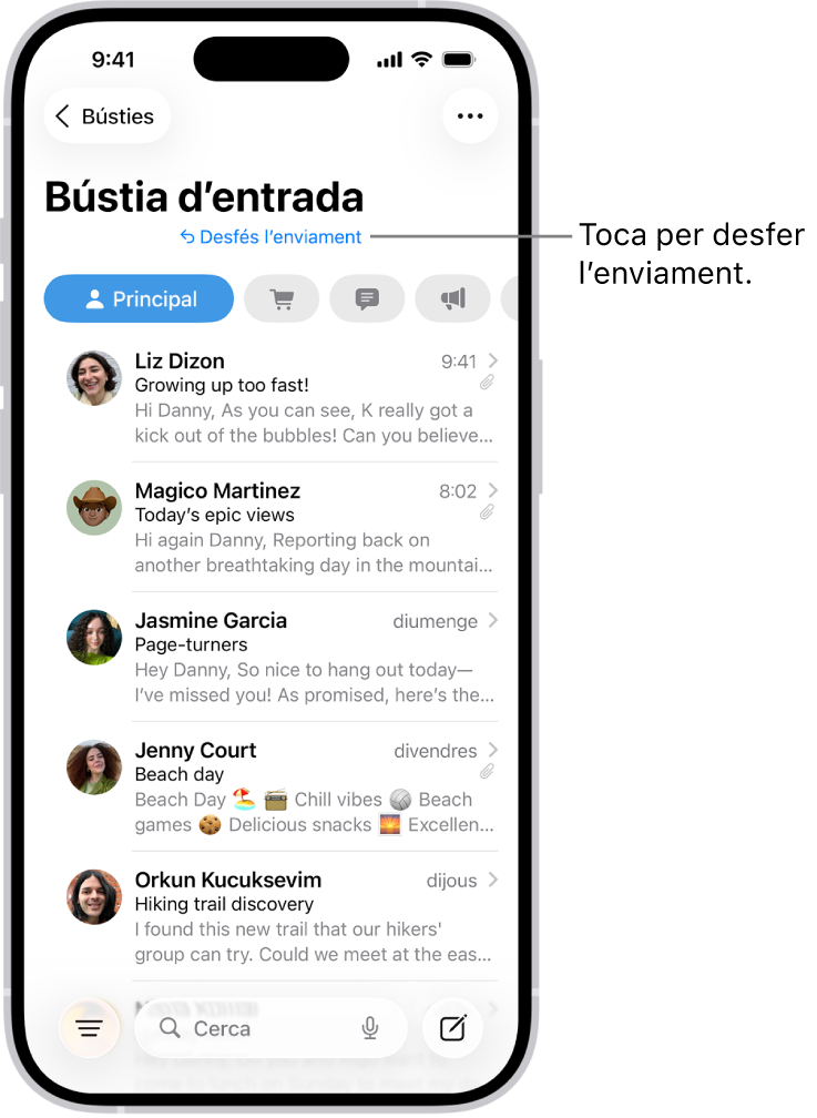 La bústia d’entrada amb una llista de missatges. El botó “Desfés l’enviament” (per retornar un missatge enviat recentment), es troba a la part inferior central de la pantalla.