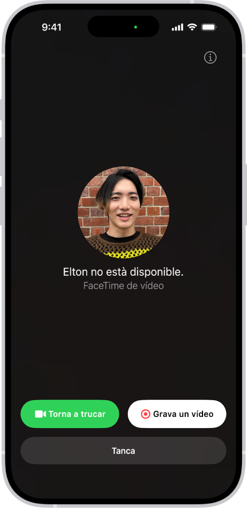Es mostra la pantalla per gravar un missatge de vídeo quan la persona a qui truques no està disponible. Inclou el botó “Torna a trucar” i el botó “Grava un vídeo”, que pots tocar per gravar un missatge de vídeo.