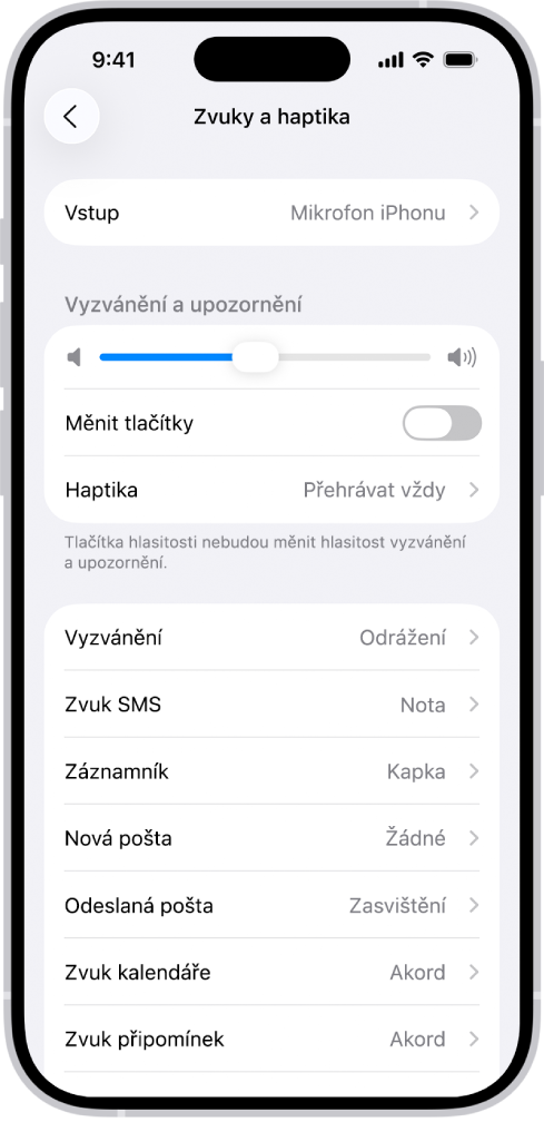 Obrazovka Zvuky a haptika v Nastavení.