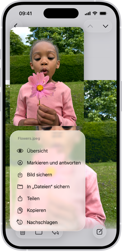 Ein ausgewählter E-Mail-Anhang mit der Liste möglicher Aktionen.
