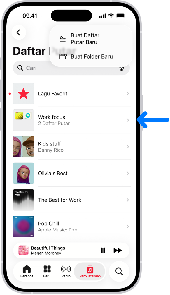 Tab Perpustakaan yang menampilkan daftar putar. Di bagian atas terdapat tombol untuk membuat daftar putar baru atau membuat folder baru. Panah biru menunjuk ke folder daftar putar bernama fokus Kerja.