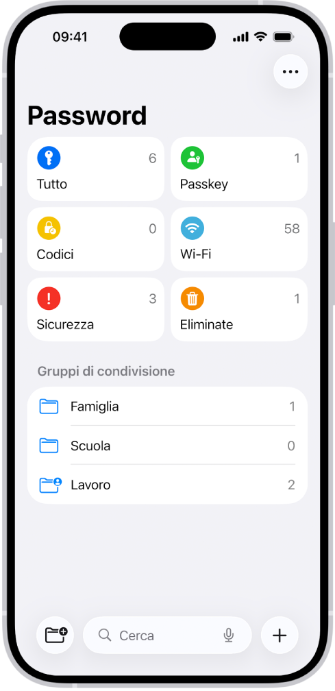 La schermata Home dell’app Password, con i pulsanti Tutti, Passkey, “Codici di verifica”, Wi-Fi, Sicurezza ed Eliminate, insieme a un elenco di gruppi condivisi.
