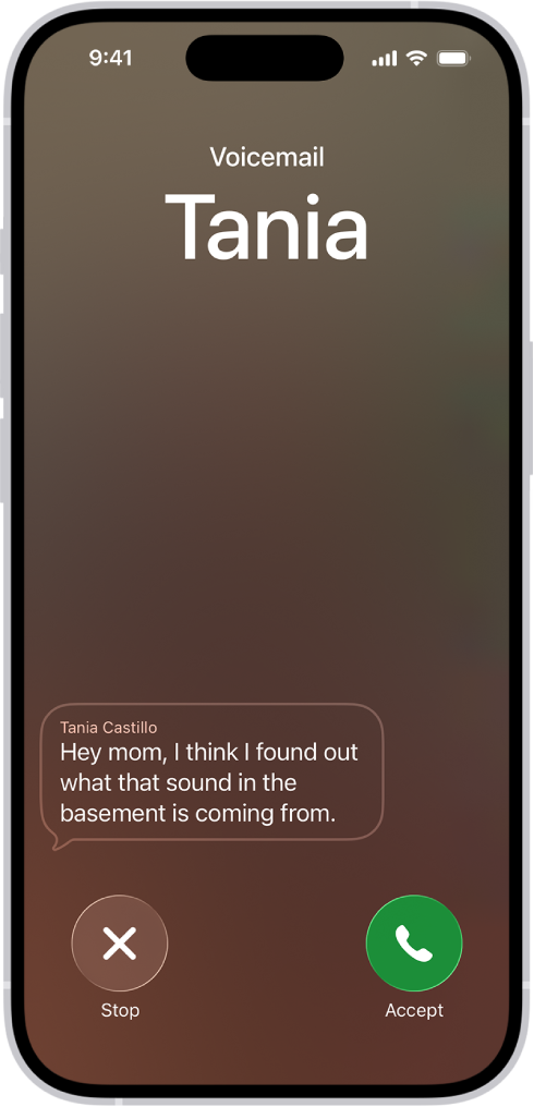 ഒരു കോൺടാക്റ്റിൽ നിന്നുള്ള തത്സമയ വോയ്സ്മെയിൽ കാണിക്കുന്ന ഒരു കോൾ സ്ക്രീൻ. കോളിനുള്ള ‘നിർത്തൂ’, ‘അംഗീകരിക്കൂ’ എന്നീ ബട്ടണുകൾ ട്രാൻസ്ക്രൈബ് ചെയ്ത ടെക്സ്റ്റിന് താഴെയാണ്.