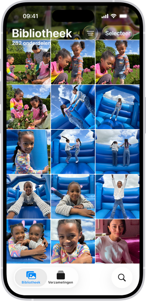 De Foto's-app is geopend en onder in het scherm is de tab 'Bibliotheek' geselecteerd.