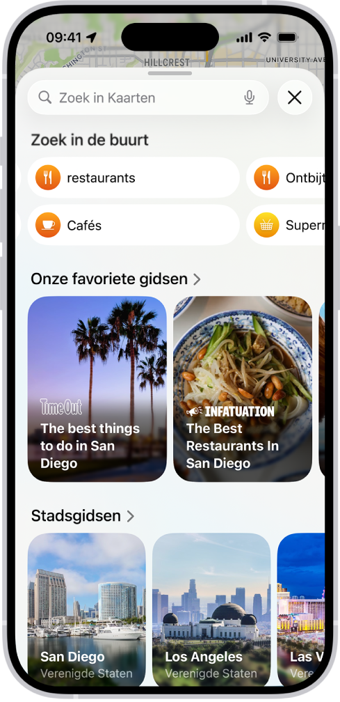 De Kaarten-app met het zoekveld, categorieën voor voorzieningen in de buurt en stadsgidsen. Onder in het scherm is het schermtoetsenbord van de iPhone.