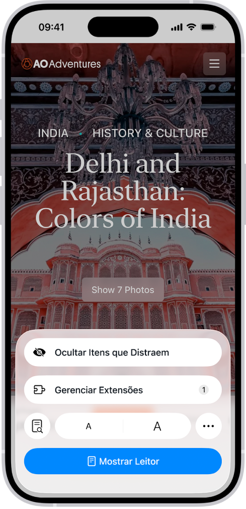 No Safari, o botão Menu da Página foi tocado em um site e mostra opções, incluindo Gerenciar Extensões, perto da parte inferior da tela.