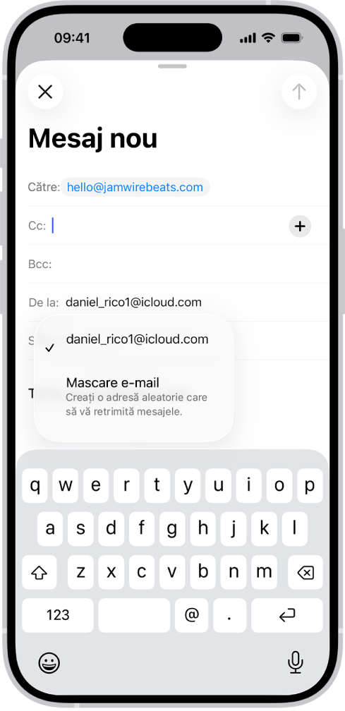 Ciorna unui e‑mail în curs de redactare. Câmpul “De la” este selectat, două opțiuni fiind listate sub acesta: o adresă de e‑mail personală și opțiunea “Mascare e‑mail”.