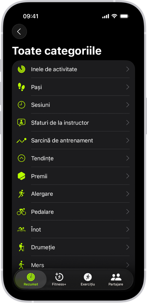 Ecranul Fitness afișând o listă de categorii de fitness.