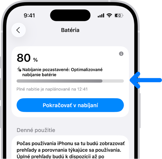 Karta s informáciami o nabíjaní v nastaveniach Batérie na iPhone. Karta zobrazuje batériu nabitú na 80 % s hlásením „Nabíjanie je pozastavené: Optimalizované nabíjanie batérie.“ Nabíjanie by sa malo skončiť o 12:41, pričom sa zobrazuje možnosť Pokračovať v nabíjaní.