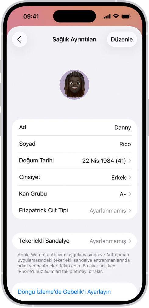 Sağlık Ayrıntıları ekranı ad, doğum tarihi, kan grubu ve diğer bilgiler için alanlar içeriyor.