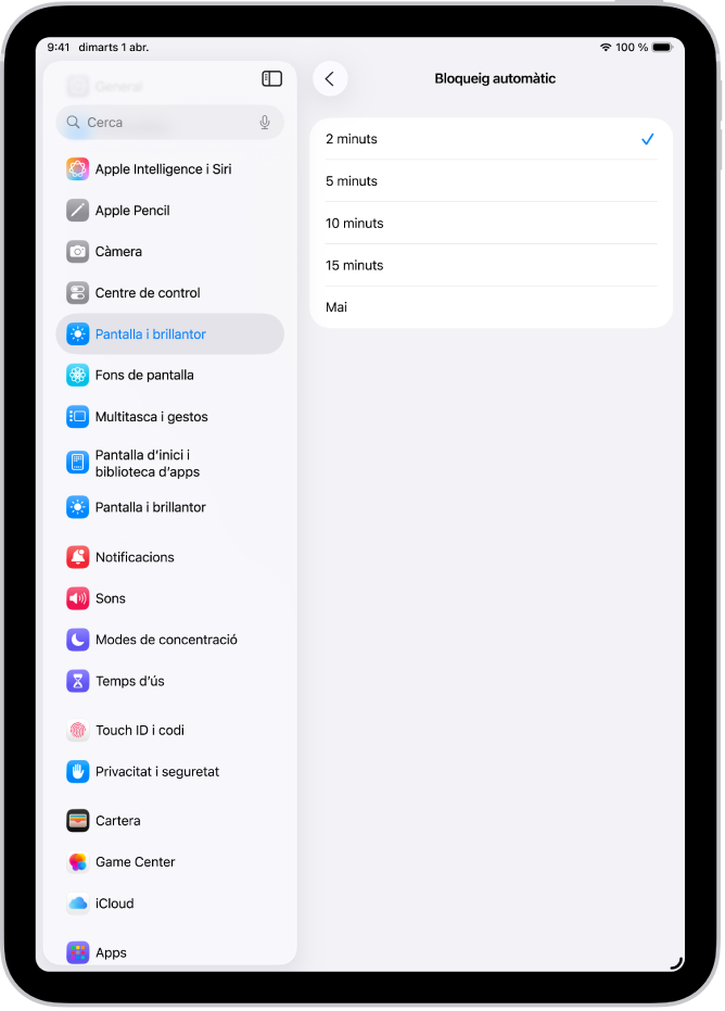 La pantalla del bloqueig automàtic amb la configuració del temps que ha de passar perquè l’iPad es bloquegi automàticament.