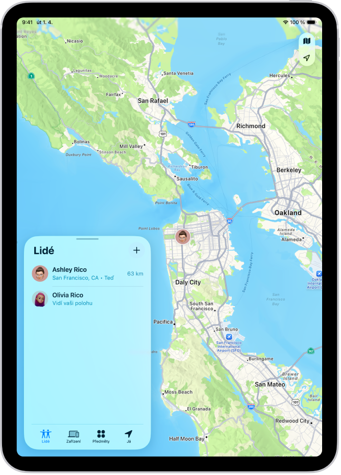 Obrazovka Najít s otevřeným seznamem Lidé. V seznamu jsou uvedení čtyři lidé: Antonín Ryšavý, Olívie Ryšavá, Darina Ramirez a Vilém Ryšavý. Na mapě San Franciska je vidět jejich poloha.