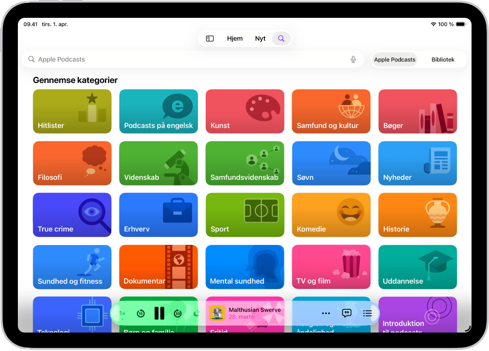 Skærmen Søg i appen Podcasts, der viser podcastkategorier. Nederst på skærmen findes knappen Spol tilbage, pauseknappen, knapperne Spol frem og Nedtælling til vågeblus, billedet til episoden, episodens titel, knappen Mere og knappen Se transskription.