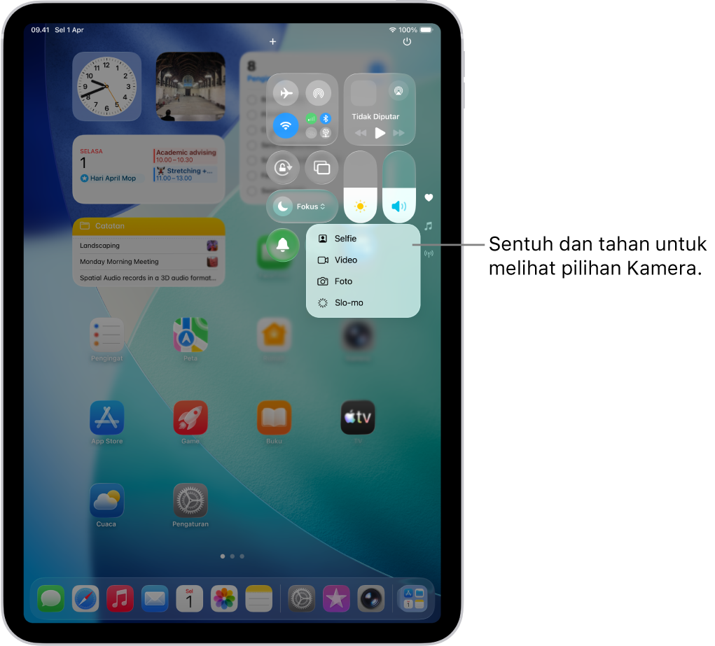 Layar menampilkan pilihan Kamera tambahan yang tersedia di Pusat Kontrol saat Anda menyentuh dan menahan kontrol Kamera. Pilihan adalah Selfie, Video, Foto, dan Slo-mo.