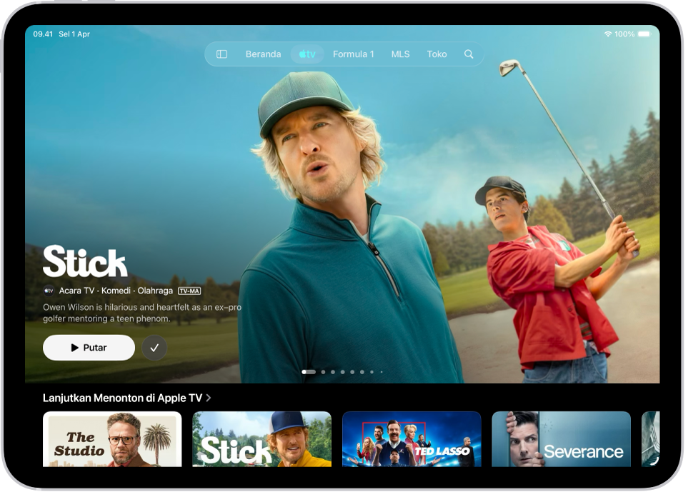 Tab Apple TV yang menampilkan Apple Original unggulan di tengah, di atas baris Lanjutkan Menonton. Di bagian atas layar, dari kiri ke kanan, terdapat tab Beranda, Apple TV, MLS, Toko, Pembelian Terbaru, dan Cari.