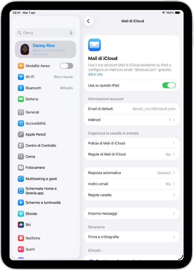 L’app Impostazioni, aperta sulla schermata “Mail di iCloud”. Nella parte inferiore del menu è presente “Dominio email personalizzato”.