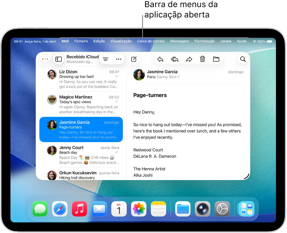 A aplicação Mail aberta no ecrã do iPad, com a barra de menus apresentada na parte superior do ecrã.