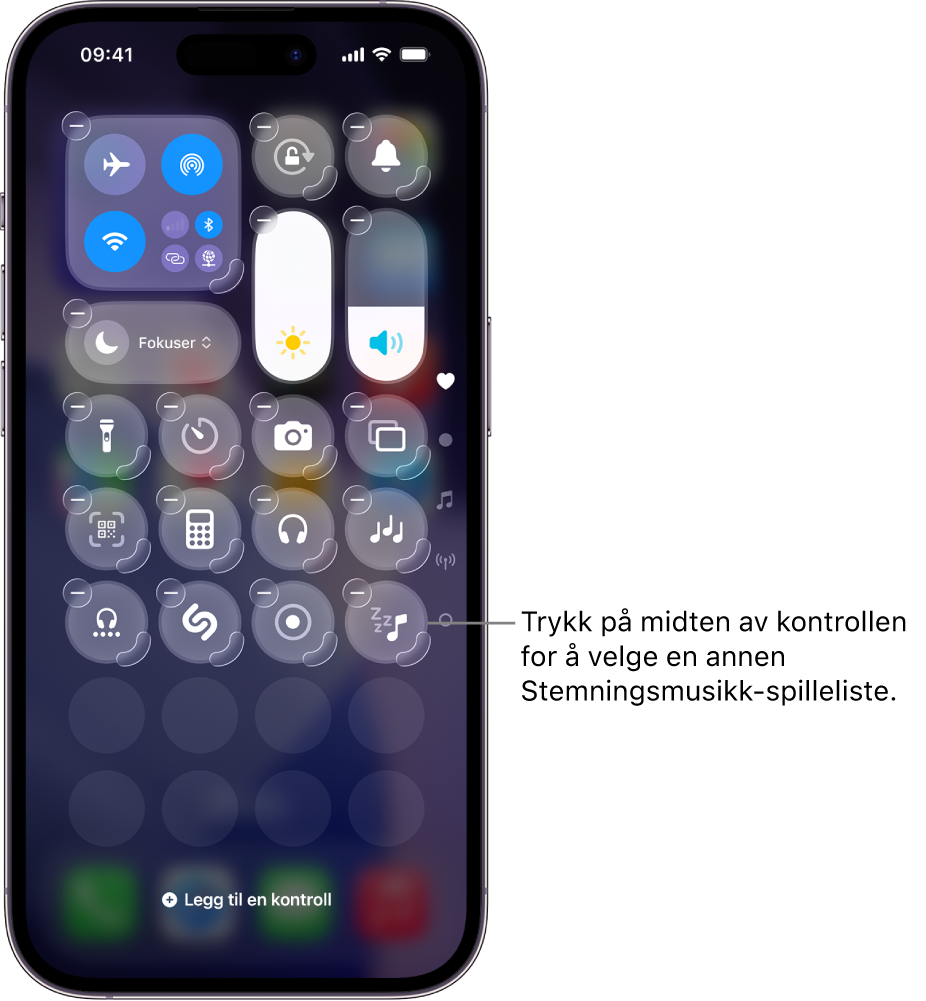 iPhone-skjermen viser Kontrollsenter i Rediger-modus.