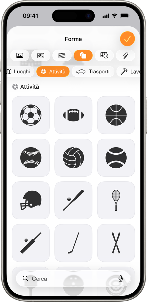 Menu Inserisci con pulsanti nella parte superiore per aggiungere tabelle, grafici, forme e file multimediali. Opzione Forme selezionata con menu che mostra una fila di categorie con un pulsante Cerca sulla sinistra. La categoria Attività è selezionata e al di sotto vengono visualizzate delle forme.