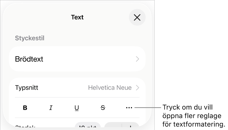 Fliken Text i formatreglagen, med en linje som pekar på knappen Fler textalternativ.