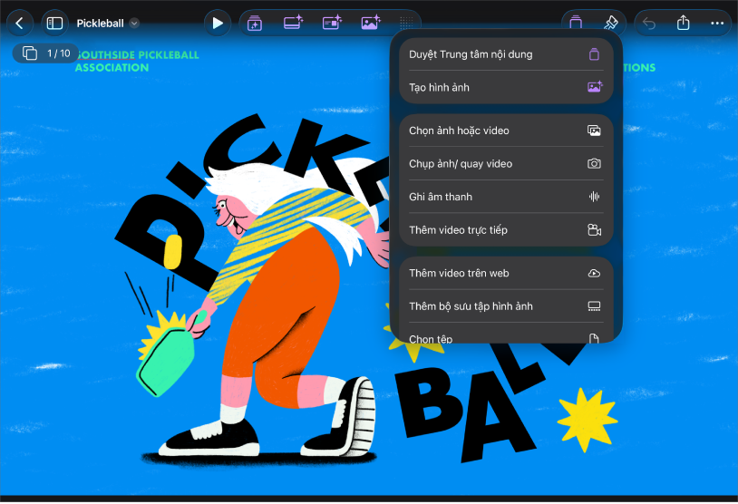 Ứng dụng Keynote ở chế độ xem Chỉ trang chiếu có menu Phương tiện được mở từ thanh công cụ.