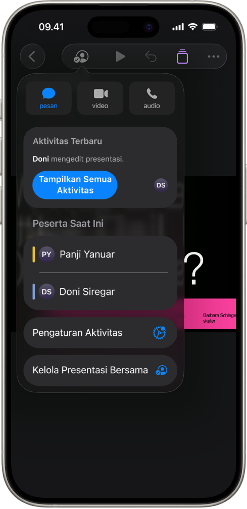 Menu kolaborasi menampilkan nama orang yang berkolaborasi di presentasi.