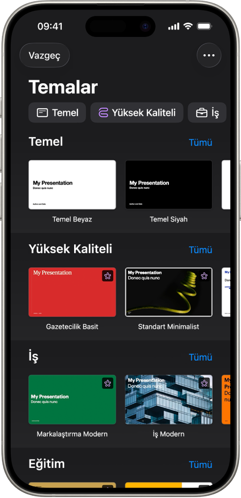 &nbsp;Üst taraf boyunca seçenekleri filtrelemek için dokunabileceğiniz kategori satırını gösteren tema seçici. Aşağıda, kategorilere göre satırlar halinde düzenlenmiş önceden tasarlanan temaların küçük resimleri yer alır.
