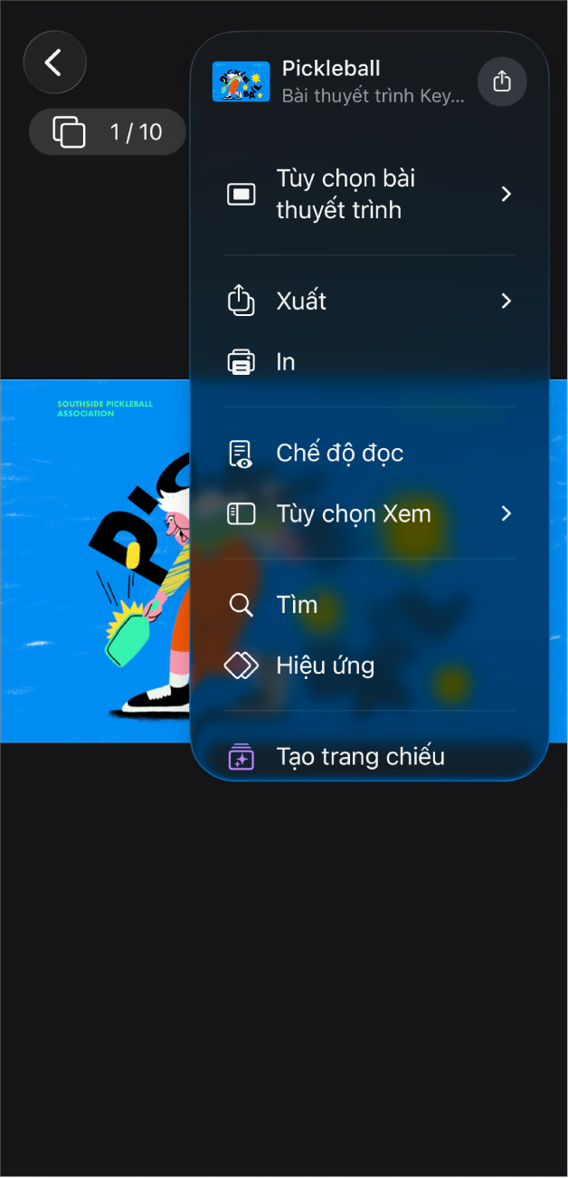 Ứng dụng Keynote với các tùy chọn Xuất đang mở trong menu Thêm trên thanh công cụ.