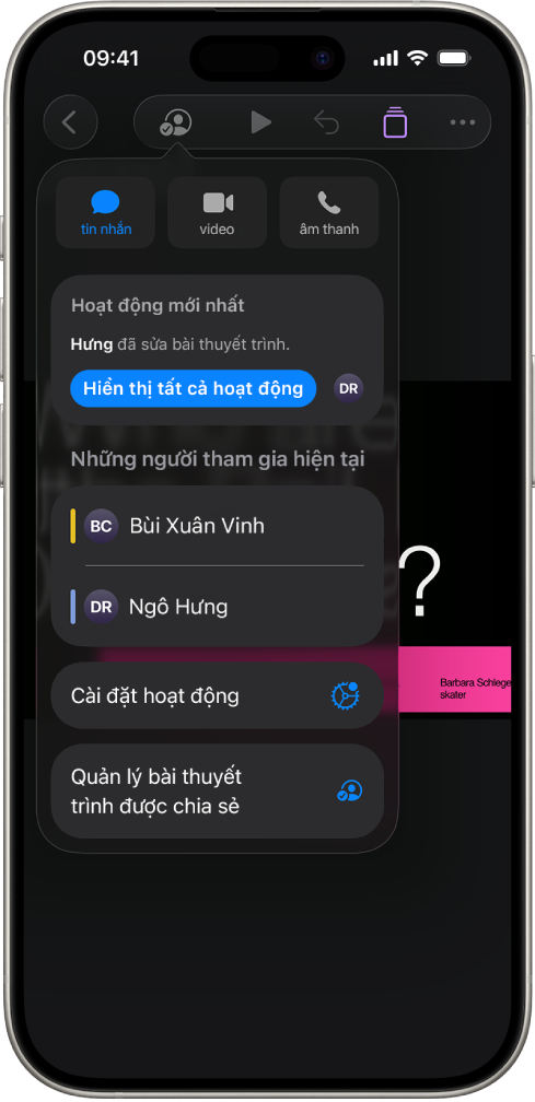 Menu cộng tác đang hiển thị tên của những người đang cộng tác trên bài thuyết trình.