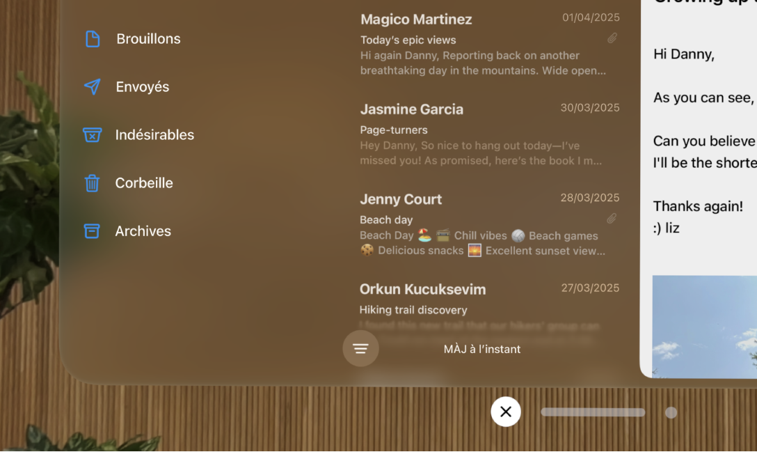 Une fenêtre d’app avec le bouton Fermer visible en bas.