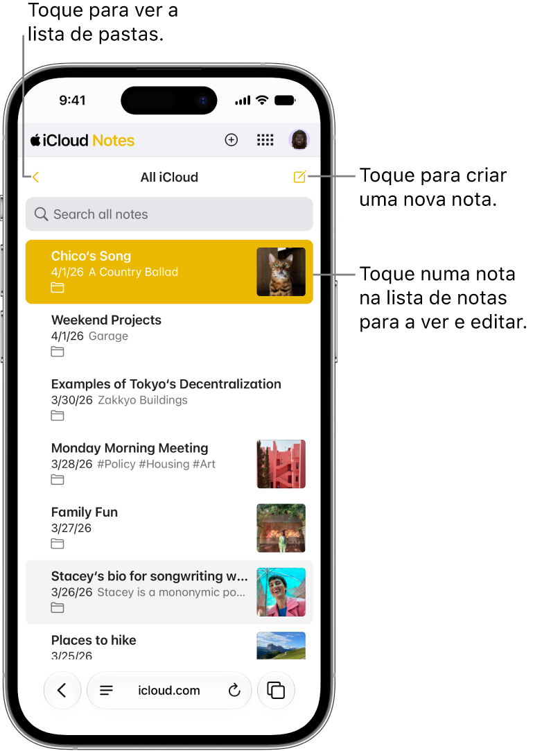 Uma lista de notas aberta em iCloud.com num telemóvel.