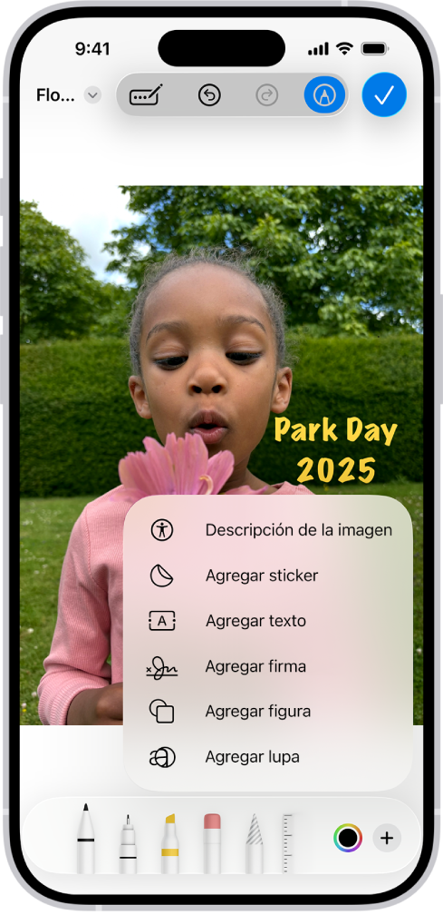 En Mail, un archivo PDF que se agregó como archivo adjunto tiene un sticker de un emoji. Debajo de la página web están las herramientas de Marcado.