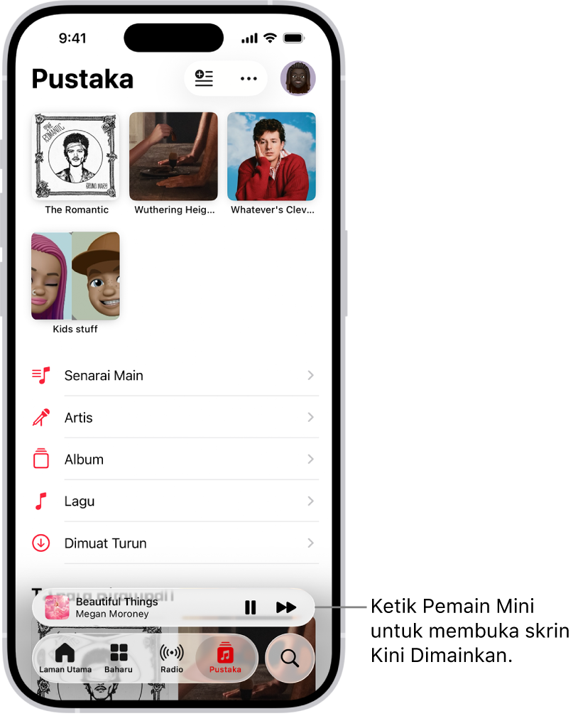 Tab Pustaka, menunjukkan Pemain Mini berhampiran bahagian bawah. Pemain Mini menunjukkan nama lagu yang sedang dimainkan. Butang Jeda dan Trek Seterusnya berada di sebelah kiri nama lagu. Ketik Pemain Mini untuk membuka skrin Kini Dimainkan.