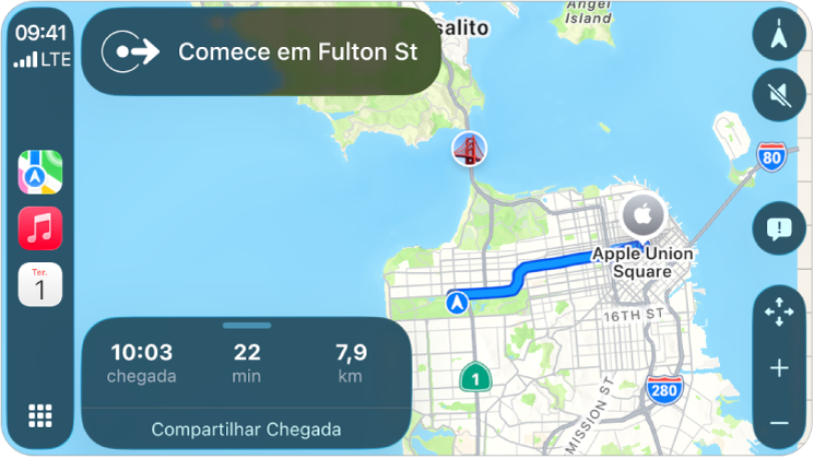 O CarPlay mostrando os apps Mapas, Música e Calendário na Barra Lateral. À direita está uma rota de navegação do Apple Park para a Apple Union Station.