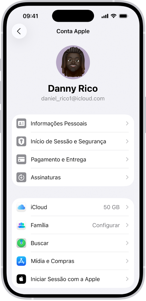 Os Ajustes da Conta Apple mostrados com uma lista de opções, incluindo informações pessoais, assinaturas, o app Buscar e outras.