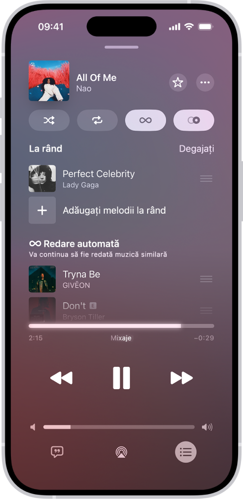 Ecranul În redare afișând rândul cu funcționalitățile Redare automată și AutoMix activate. Melodii similare apar sub melodiile din rând.