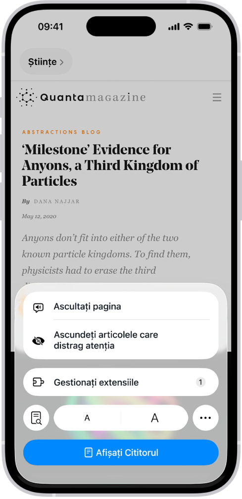 În Safari, a fost apăsat butonul „Meniu Pagină” pe un site web, afișând opțiuni, inclusiv „Ascundeți articolele care distrag atenția”.