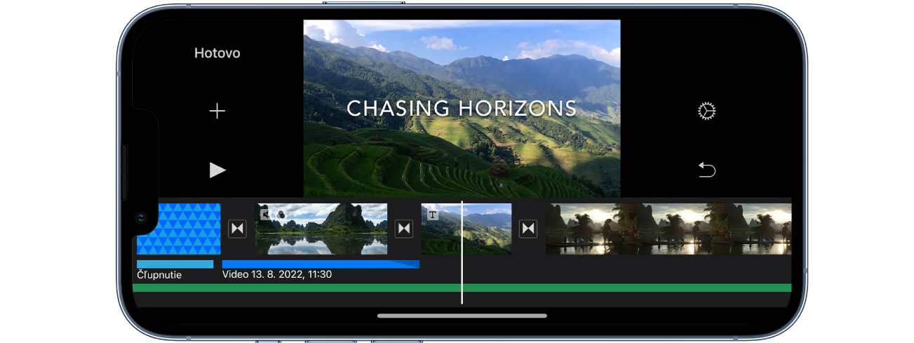 Filmový projekt v apke iMovie na iPhone.