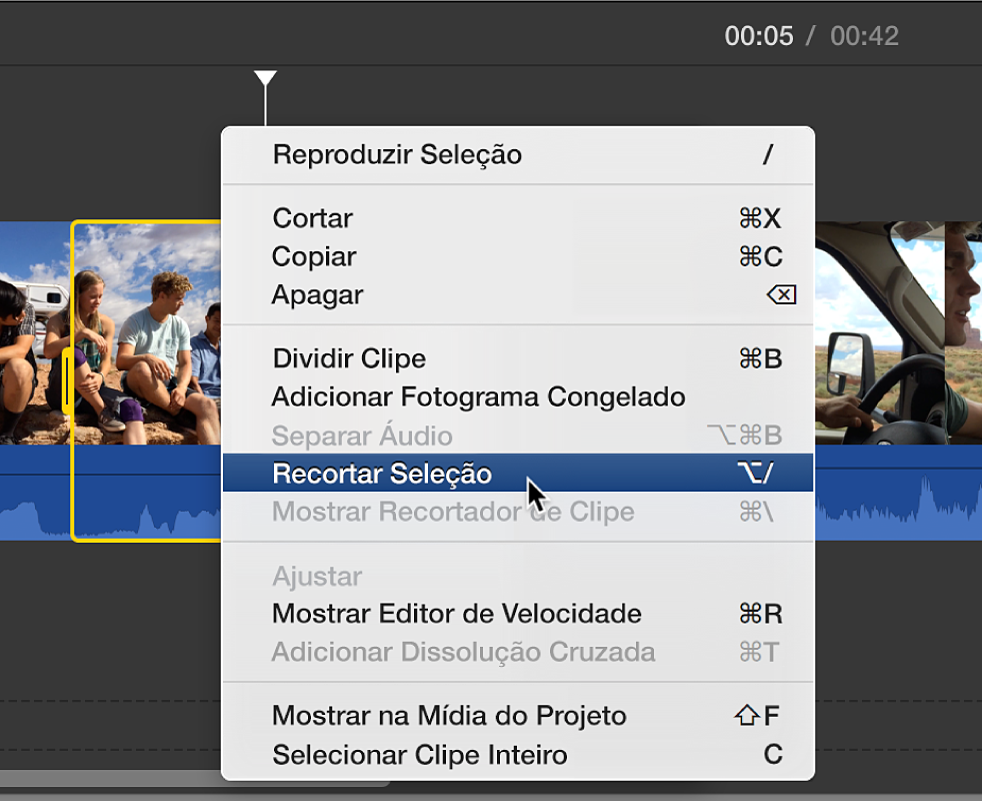 Opção Recortar Seleção sendo escolhida no menu de atalho na linha do tempo