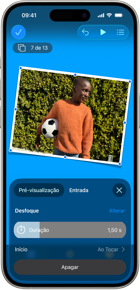 Controles de animação da imagem selecionada no slide. Na parte inferior da tela estão controles para o efeito Entrada utilizado.