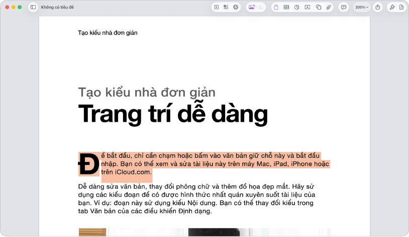 Trong tài liệu đang mở với văn bản giữ chỗ mẫu được chọn.