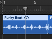 Figure. Playhead over the selected region, ready to be split.
