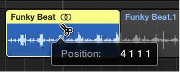 Figure. Splitting a region with the Scissors tool, with a help tag showing the position of the split.